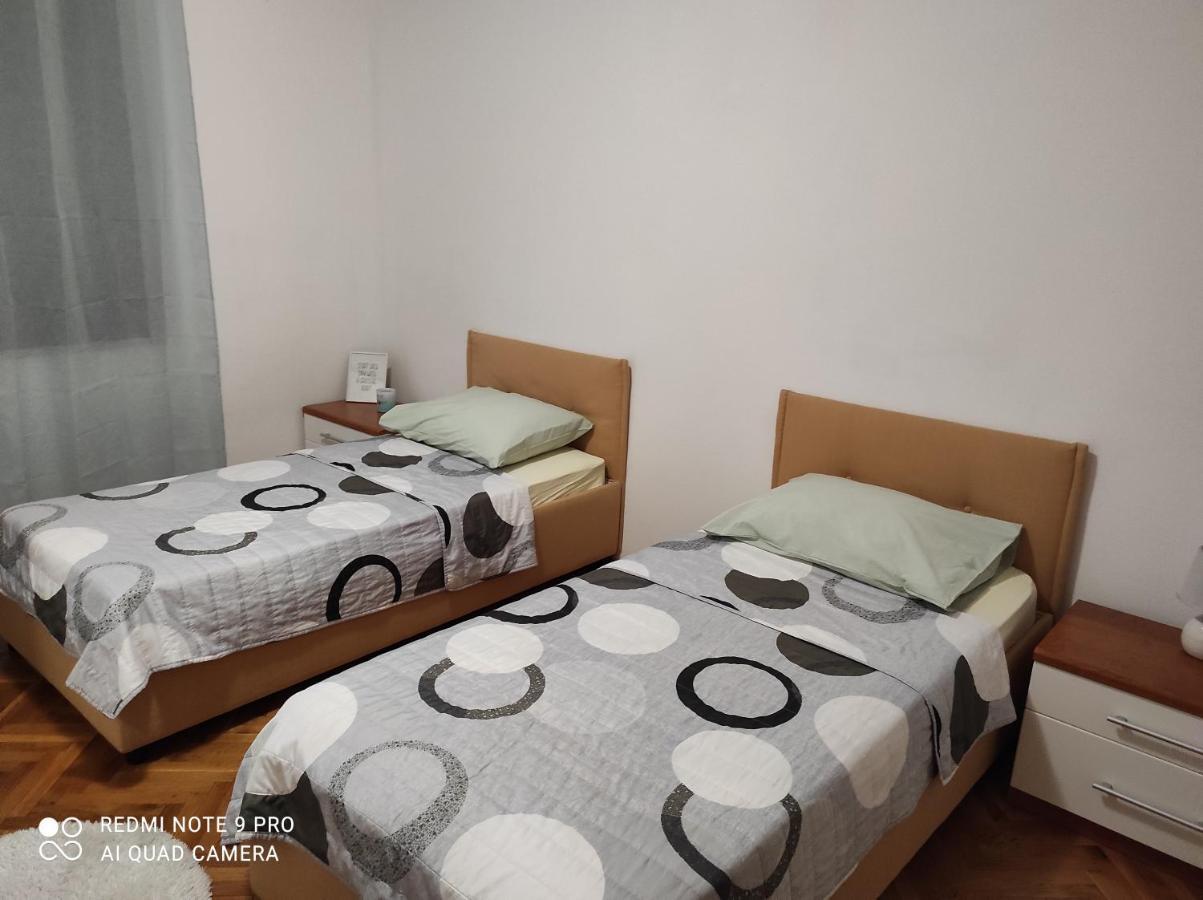 Apartment Adriana มาคาร์สกา ภายนอก รูปภาพ