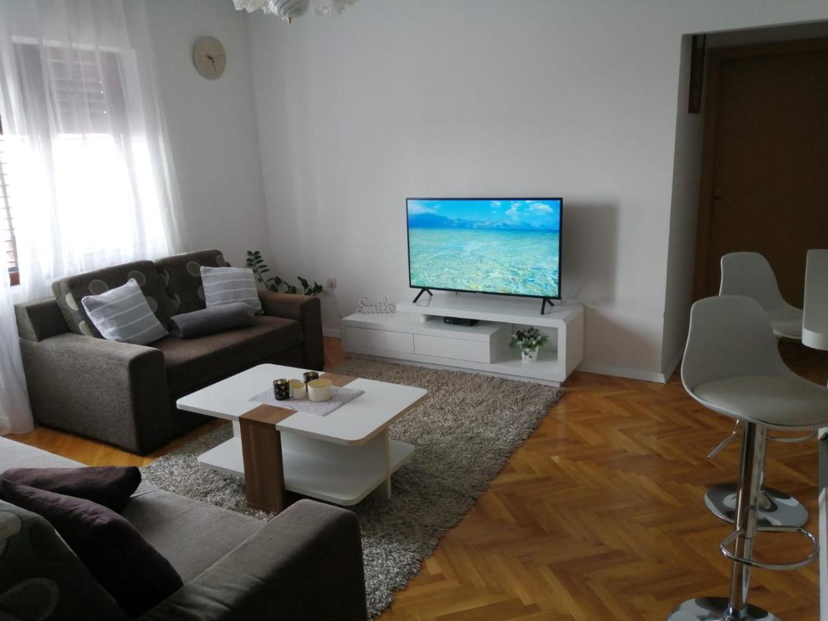 Apartment Adriana มาคาร์สกา ภายนอก รูปภาพ