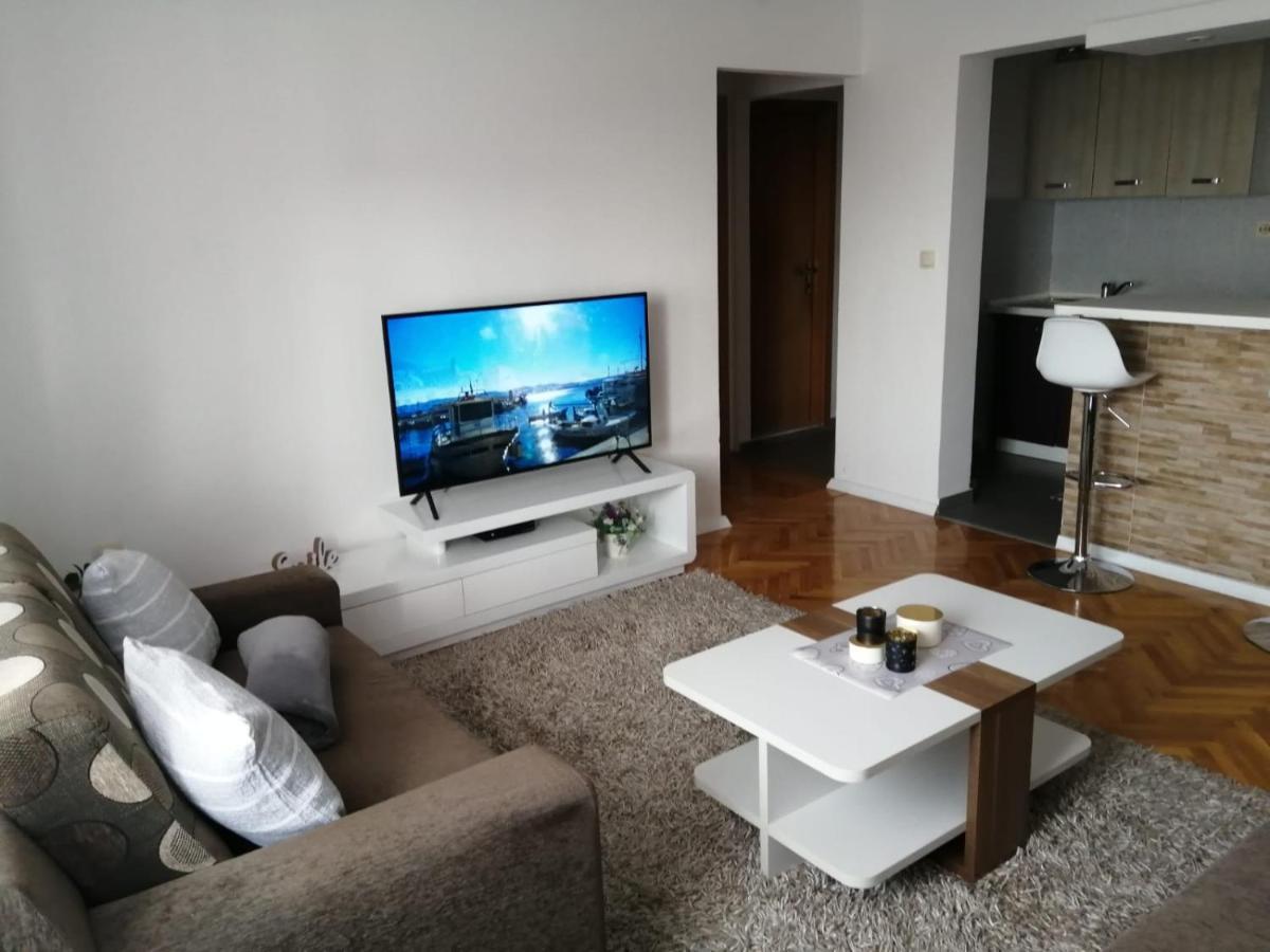 Apartment Adriana มาคาร์สกา ภายนอก รูปภาพ