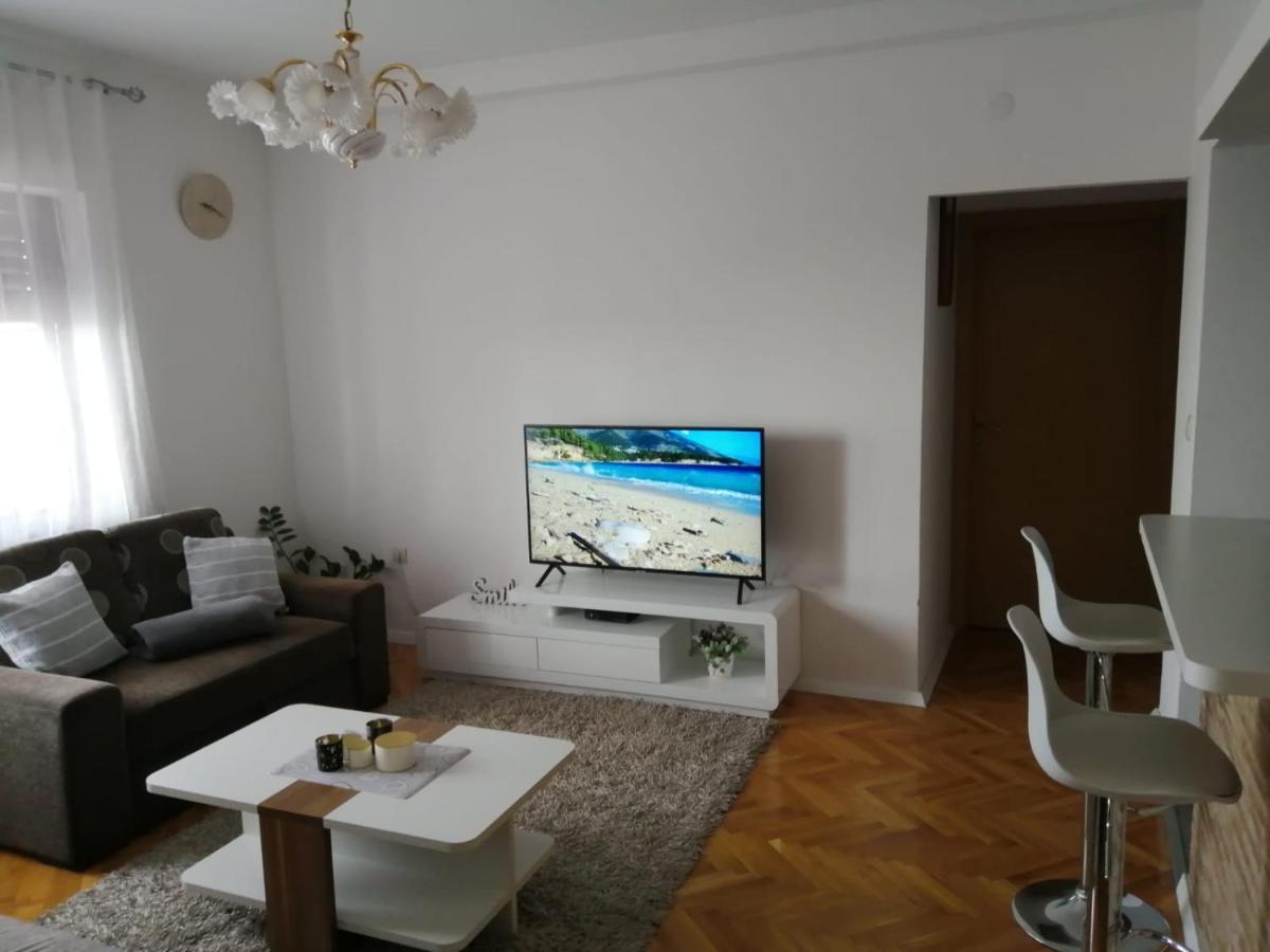 Apartment Adriana มาคาร์สกา ภายนอก รูปภาพ